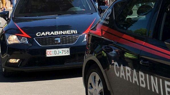 Matera, migrante perde la madre e i carabinieri gli pagano il biglietto per andare al funerale