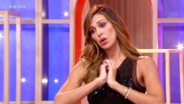 "Selfie", Belen e Stefano De Martino si punzecchiano in studio