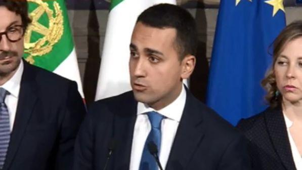 Governo, Di Maio: "Disposti a discutere, ma accordo solo con Lega"