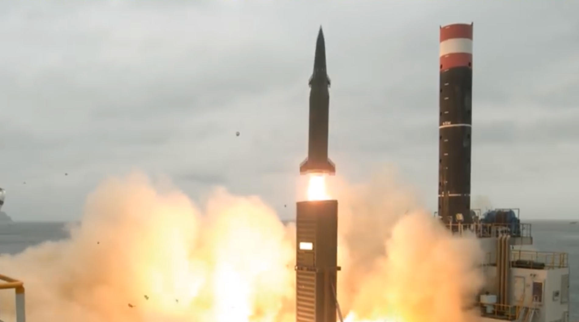 Seul risponde a Pyongyang, lanciate 8 bombe vicino al confine