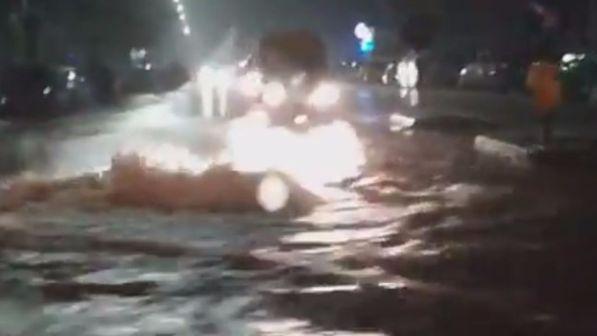 Violento acquazzone su Torino, allagamenti e forti disagi