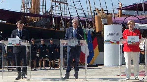 Migranti, Macron: "La Francia non sempre ha fatto la sua parte"