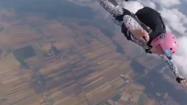Usa, Wp: "Muore italiano esperto skydive, dubbi su incidente"