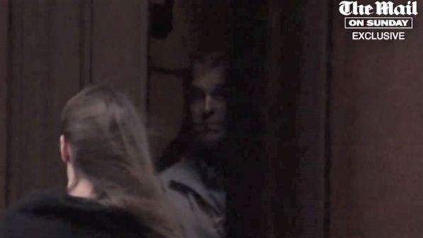 Caso Epstein, in un video del 2010 il principe Andrea in casa del magnate