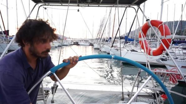 Migranti, Ong Mediterranea: "Il figlio di Tria è uno di noi, salva e ci salva da questo orrore"