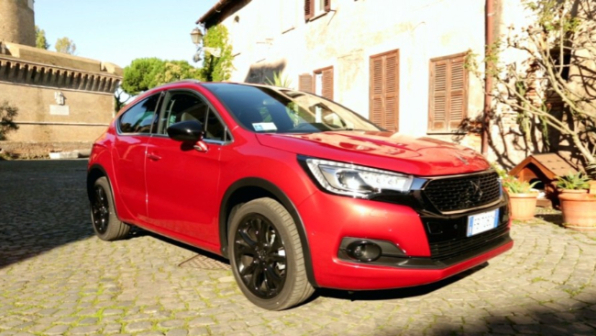 DS4 Crossback, fascino ed eleganza