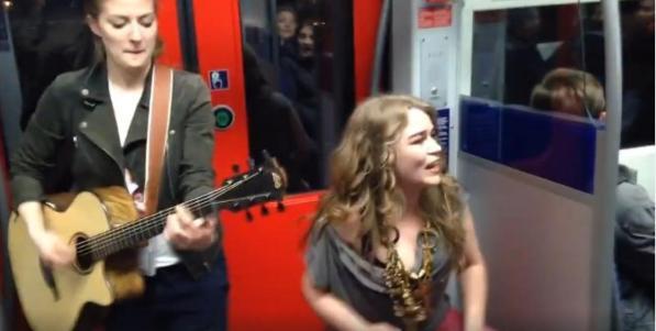 Cantano Prince in metropolitana, oltre 70 milioni di visualizzazioni