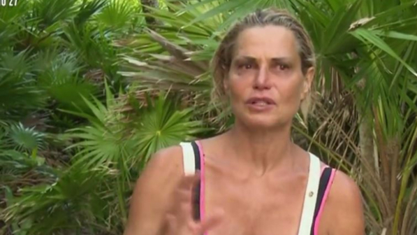 "L'Isola dei Famosi", Simona Ventura in lacrime: "Sono scioccata, ma ce la posso fare"