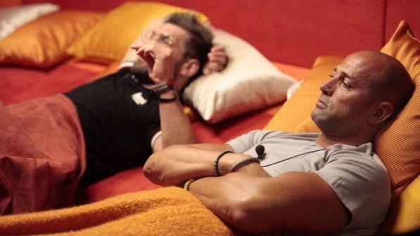 Grande Fratello Vip, il caso Bettarini-Russo agita le acque