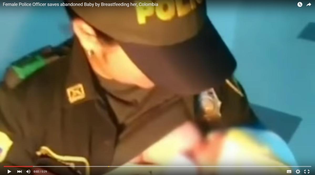 poliziotta allatta