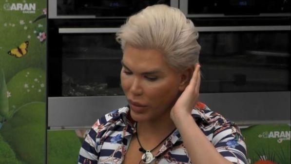 "Grande Fratello 15", Rodrigo Alves parla dei suoi interventi: "Tutti devono sapere che è pericoloso"