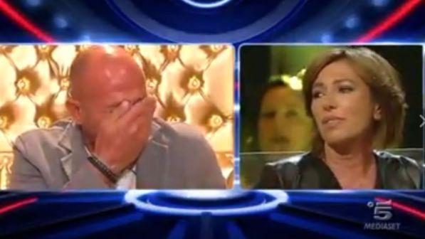 Grande Fratello Vip, le lacrime di Bettarini: "Non dovevo coinvolgere altre persone"
