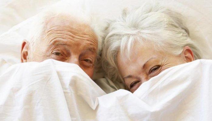 Rimini, coppia di 85enni troppo focosa: la famiglia di lei sporge denuncia