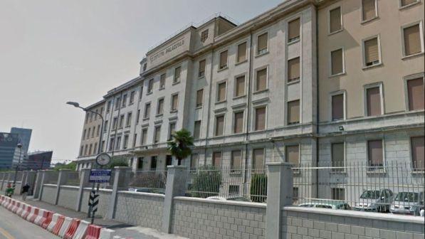 Milano, incendio in struttura per anziani: morto 70enne ricoverato