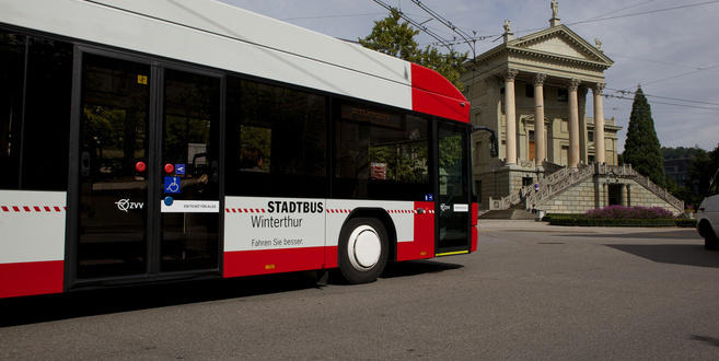 Svizzera, anziana sale sul bus con 4 minuti di anticipo: multata