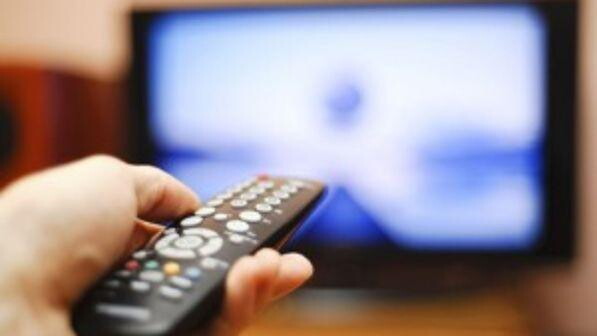 Malati di serie tv, il "binge watching" spopola tra i più giovani