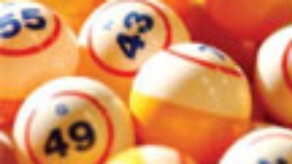Usa, restituisce al cliente distratto il biglietto della lotteria da un milione di dollari