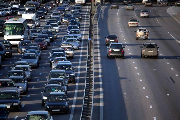 Emissioni di CO2, nel 2030 tagli del 35% per le nuove auto