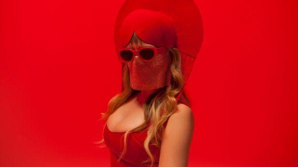 M¥SS KETA adesso è piccante come la "Paprika": "Non sono una bambola, ma faccio parlare il corpo femminile"