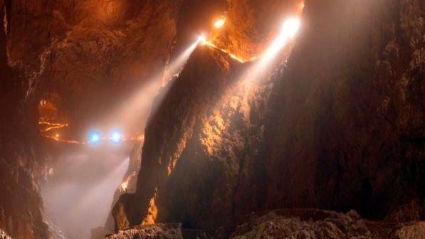 Palermo, speleologa cade in una grotta: soccorsi per estrarla
