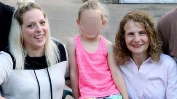 Usa, cerca la sorella per 7 anni e scopre che è la sua nuova vicina di casa