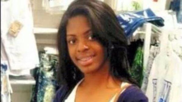 Usa, ragazza ritrovata a 18 anni difende la sua rapitrice: "E' mia madre"