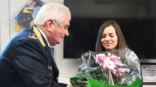 Venezia, partorisce in taxi: premiata la vigilessa che l'ha assistita