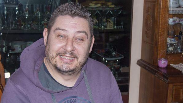 Cagliari, muore cadendo dal balcone: era uscito a fumare
