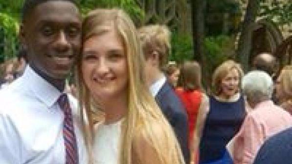Usa, padre le nega i soldi per il fidanzato nero: l'aiuto dal web