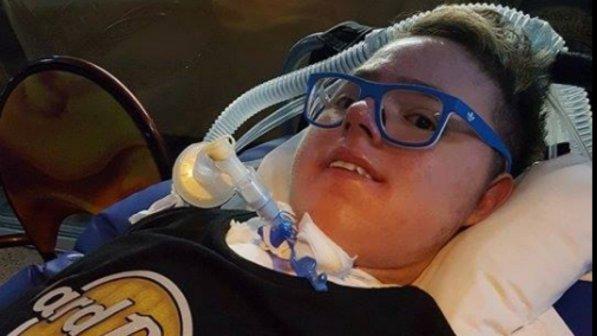 Reggio Emilia, ragazzo disabile cerca amici: "Disposto a pagarli 7 euro all'ora"