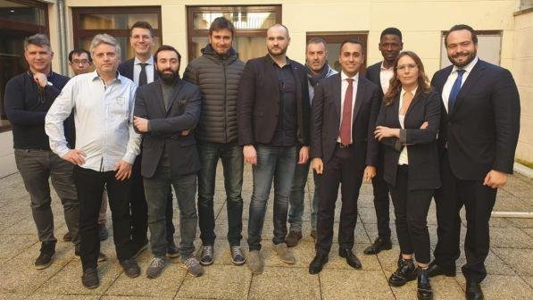 Europee, Di Maio e Di Battista incontrano il leader dei "gilet gialli liberi" | Chalencon: "Andiamo d'accordo ma alleanze premature"