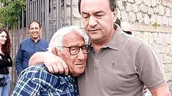 Mimmo Lucano non può vedere il padre in fin di vita, appello a Mattarella
