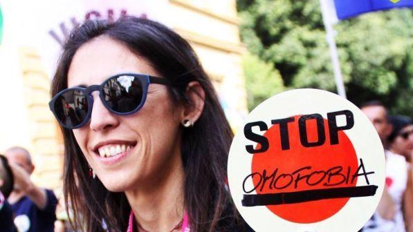 Firenze, questura nega a poliziotta la divisa alla conferenza degli agenti omosessuali