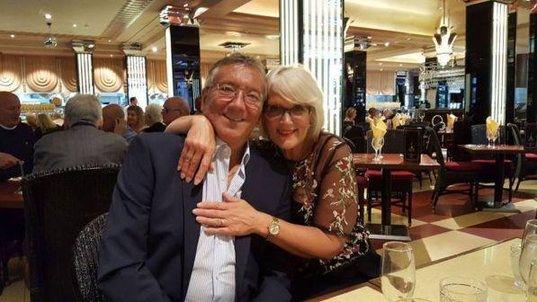 Gb, "dona" al marito un rene per il loro 40esimo anniversario e gli salva la vita
