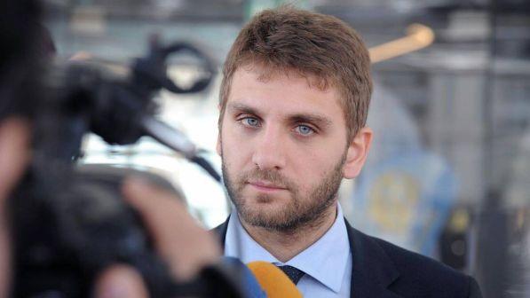 De Luca: "Caso oscuro, coinvolto in una provocazione vergognosa"