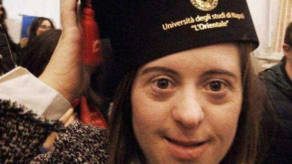 Napoli, studentessa con sindrome di Down si laurea con 110 e lode