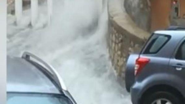 Agrigento sott'acqua, la pioggia trasforma le strade in fiumi