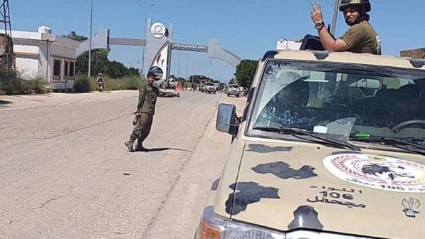 Libia, Haftar: "Pronti a entrare a Tripoli, stranieri tutelati"