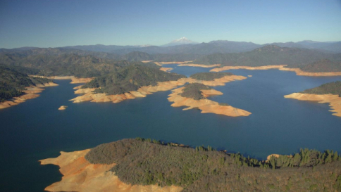 Clima, allarme prosciugamento: i dieci grandi laghi che rischiano di scomparire
