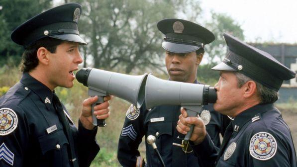 "Scuola di polizia", l’attore Steve Guttenberg annuncia via social un nuovo film