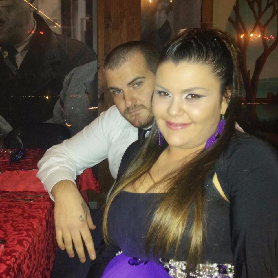 Napoli, coppia di sposi invita migranti al matrimonio: "Sono nostri fratelli"