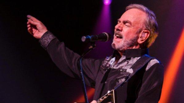 Neil Diamond, annuncio shock: "Ho il Parkinson, non farò più concerti"