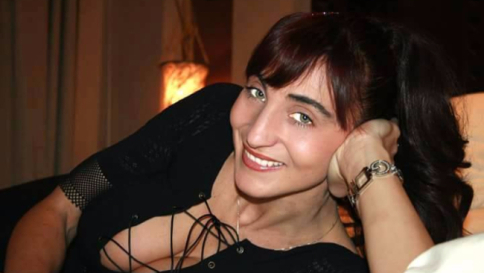 Lo sfogo della pornoprof: "Io sospesa 6 mesi e chi sputa ai bambini solo 5, vergogna"