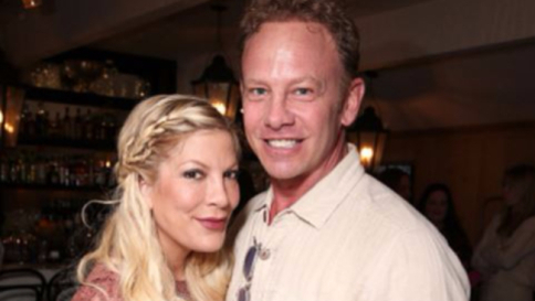 "Beverly Hills 90210", mini reunion tra Tori Spelling e Ian Ziering
