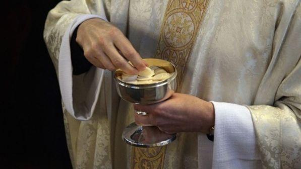 Bologna, il Signore lo "chiama": lui diventa prete a 71 anni