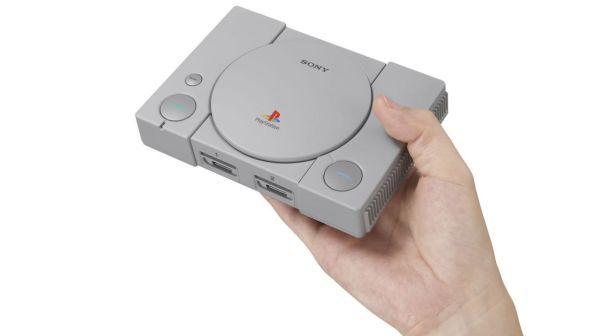La storica PlayStation torna in miniatura con la nuova linea Classic