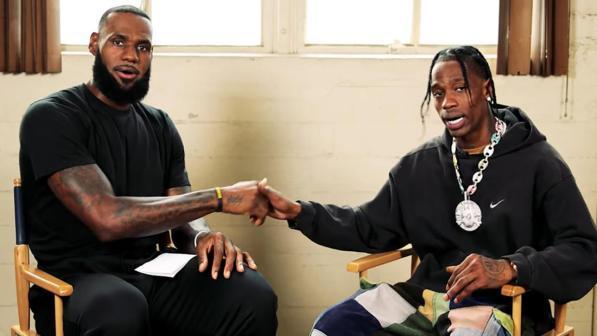 Il rapper Travis Scott al lavoro sulla colonna sonora di NBA 2K19