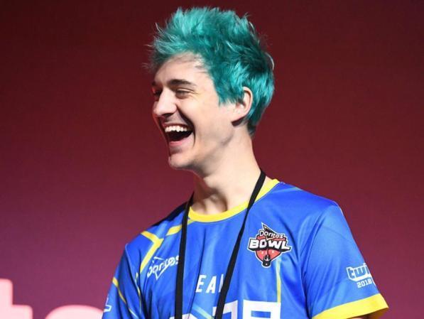 Videogiochi, pagato 1 milione di dollari per giocare ad Apex Legends