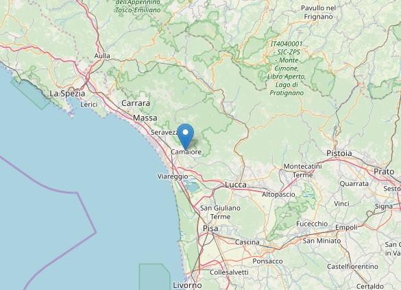 Terremoto di magnitudo 2.9 in Versilia, gente in strada per paura