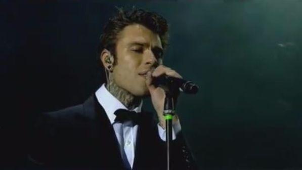 Fedez, giudice gli dà ragione: "Non basta pagare Siae"